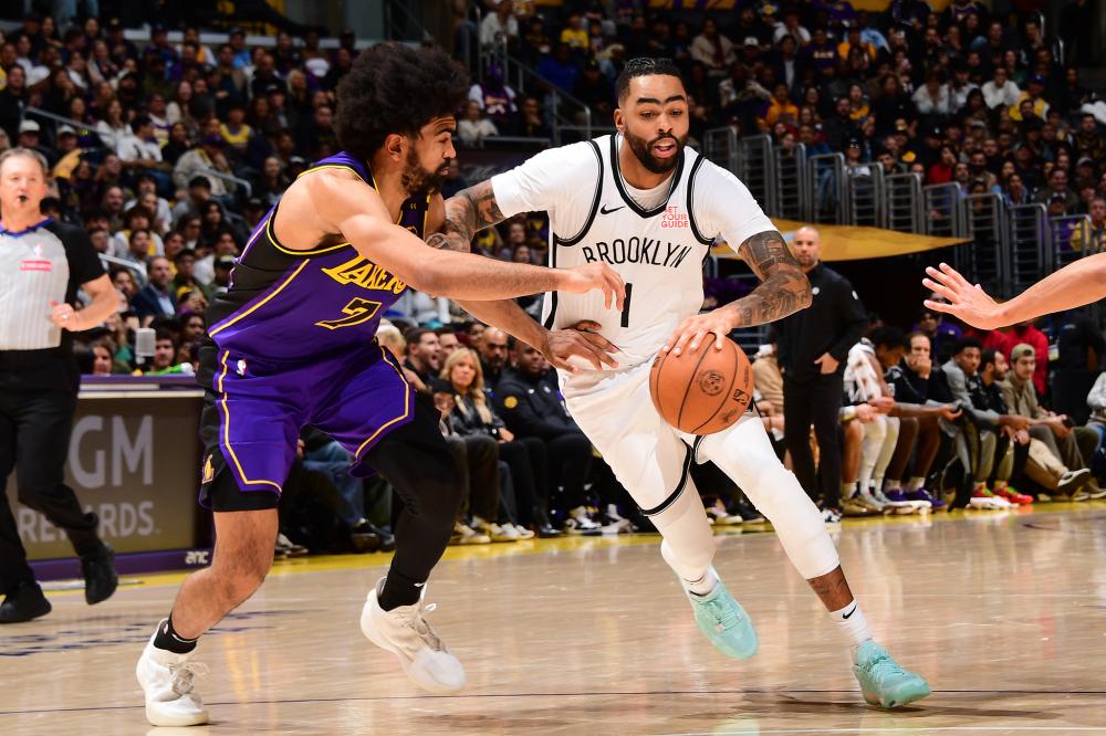 突出了他的 突出了他的