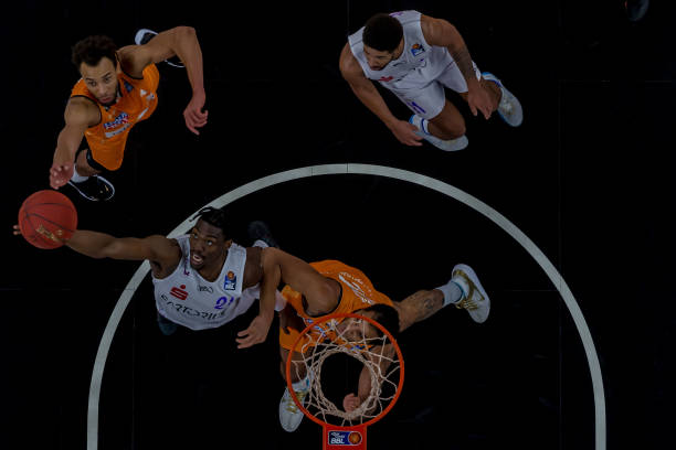 这让不少球 这让不少球